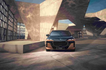 创新纯电动BMW i7 M70L和全新BMW M760Le即将于成都车展震撼上市